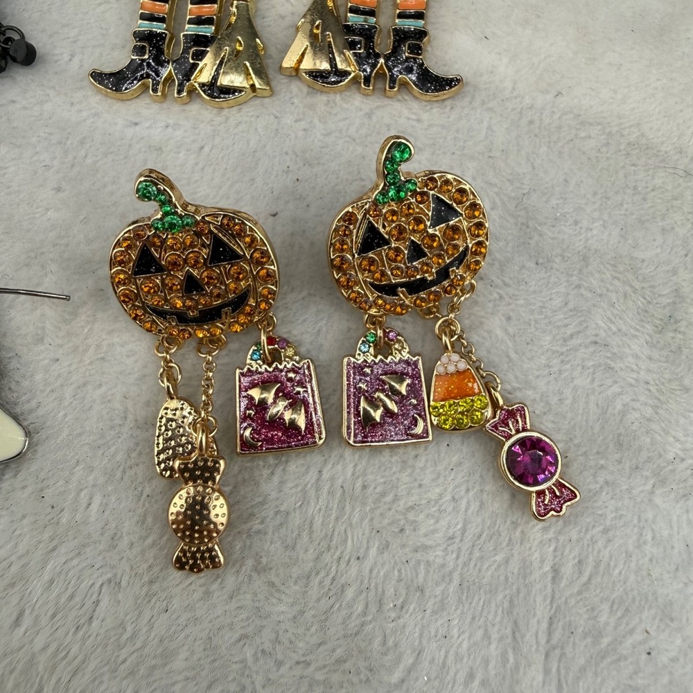 Halloween Pierced Earrings Lot of 4 Witch Bat Ghost Pumpkin - Picture 2 of 7